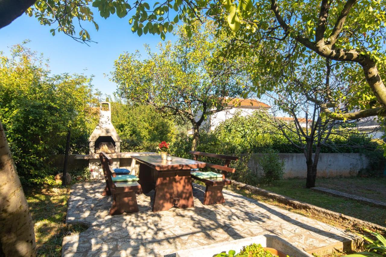 2-Bedroom Krk Apartment - Near Krk Beaches & Town! Krk Town Exterior photo